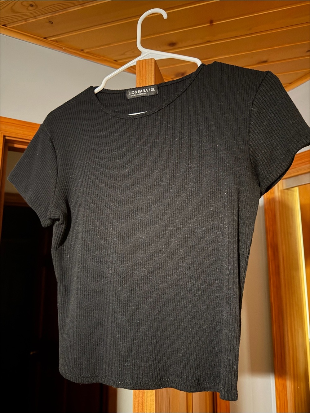 Black Ribbed Short-Sleeve womens Shirt XL Liz & Sara